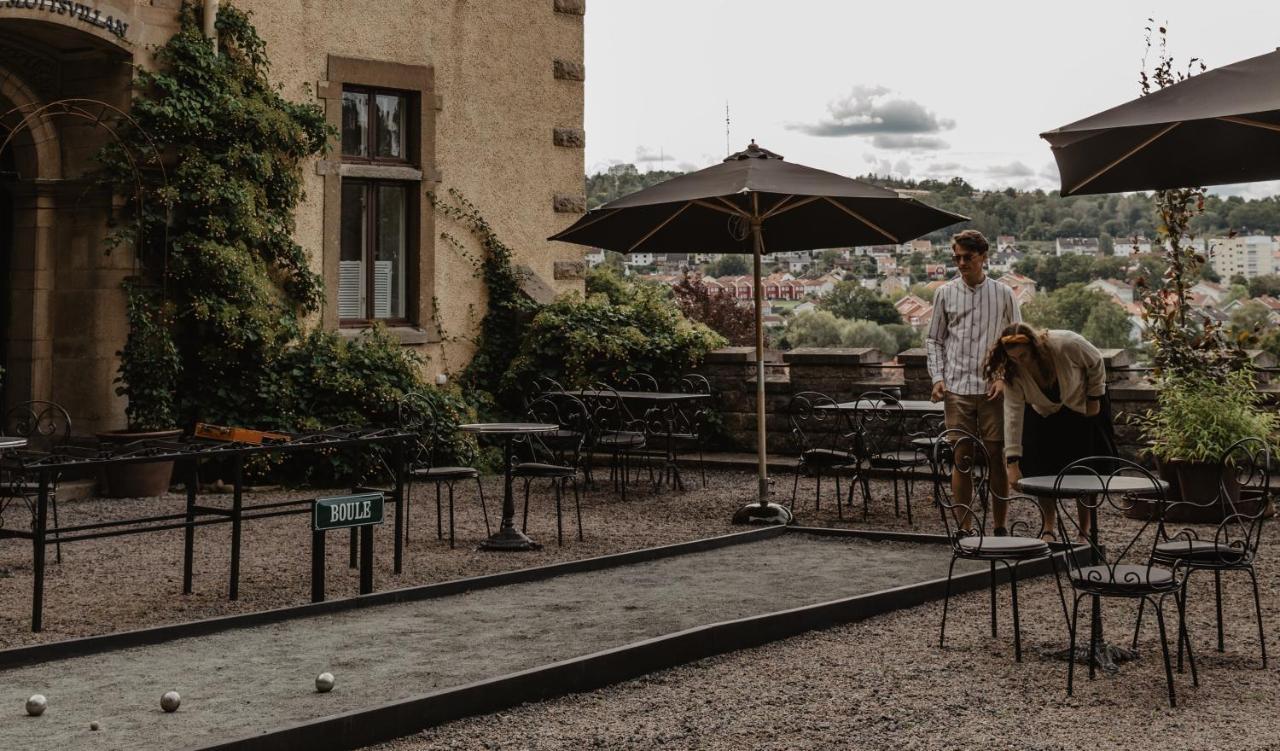 Hotel Slottsvillan フースクバーナ エクステリア 写真