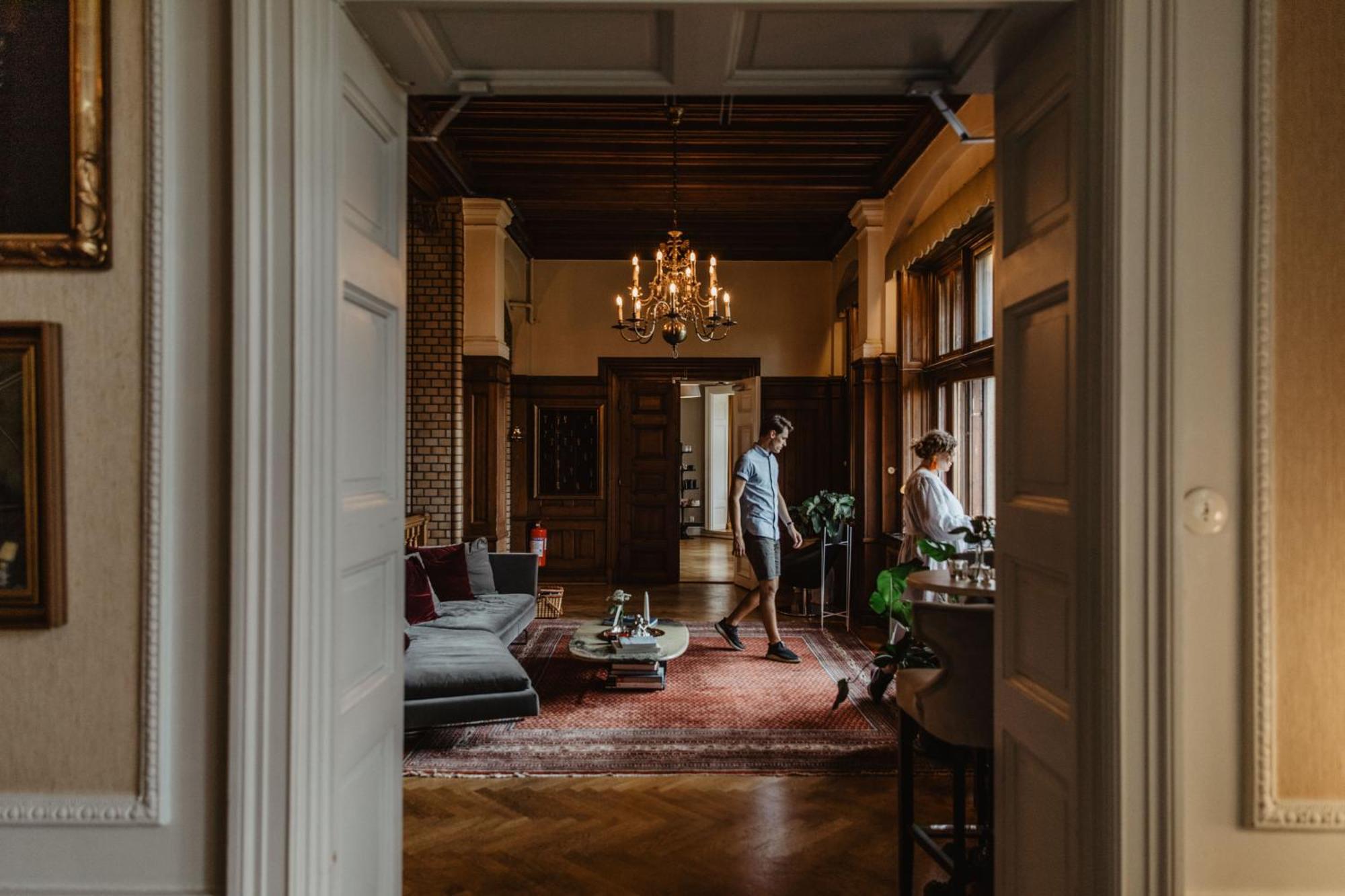 Hotel Slottsvillan フースクバーナ エクステリア 写真
