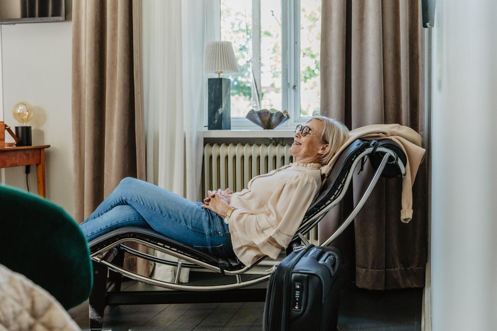 Hotel Slottsvillan フースクバーナ エクステリア 写真